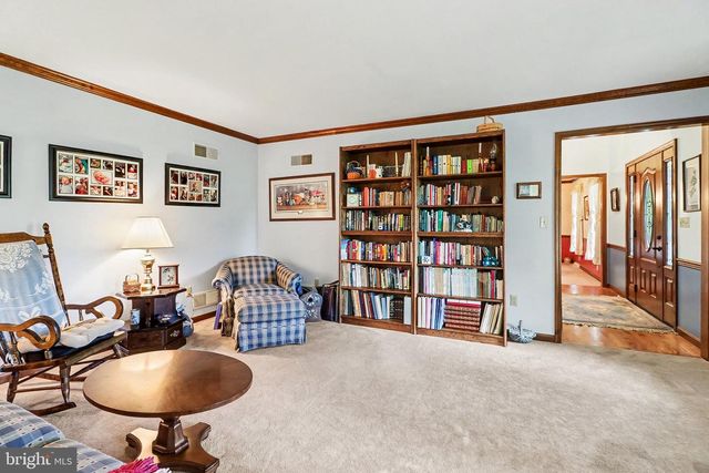 18 MINICH DR, Carlisle, PA 17015