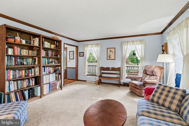18 MINICH DR, Carlisle, PA 17015