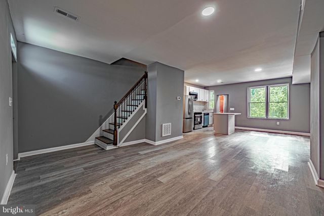 4216 REISTERSTOWN RD, Baltimore, MD 21215