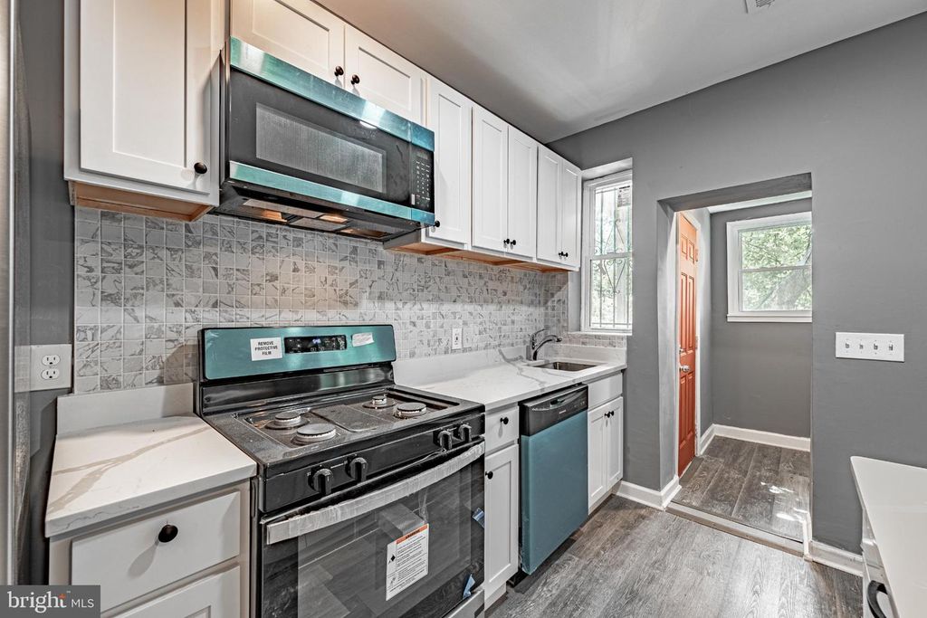 4216 REISTERSTOWN RD, Baltimore, MD 21215