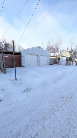 1009 4th Avenue NE, Austin, MN 55912