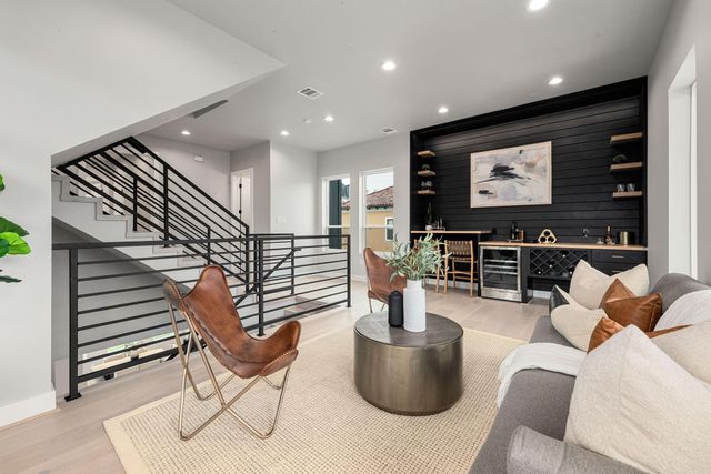 2307 St Emanuel Street, Houston, TX 77004