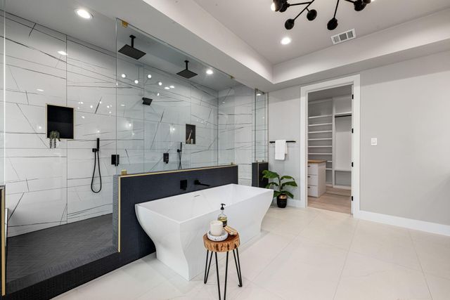 2307 St Emanuel Street, Houston, TX 77004