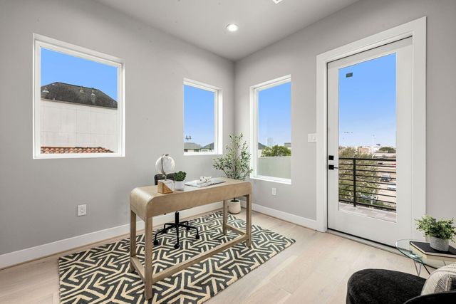 2307 St Emanuel Street, Houston, TX 77004