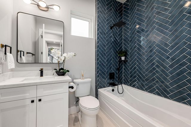 2307 St Emanuel Street, Houston, TX 77004