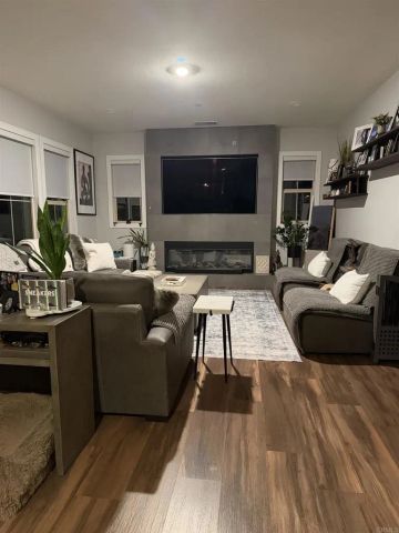 1247 corte mendi, Chula Vista, CA 91913