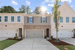 660 Sunstone Lane, Lawrenceville, GA 30043
