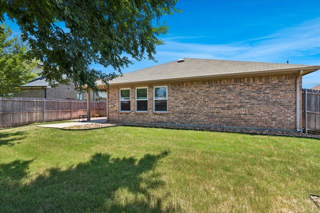 333 Pin Cushion Trail, Burleson, TX 76028