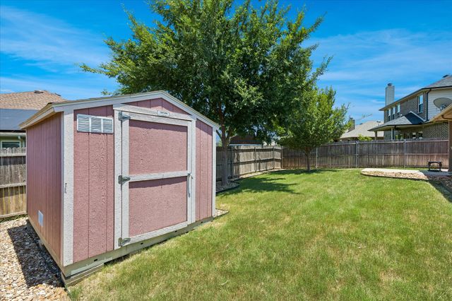 333 Pin Cushion Trail, Burleson, TX 76028