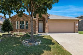 333 Pin Cushion Trail, Burleson, TX 76028