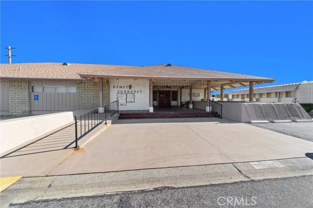 1895 W Devonshire Avenue 101, Hemet, CA 92545