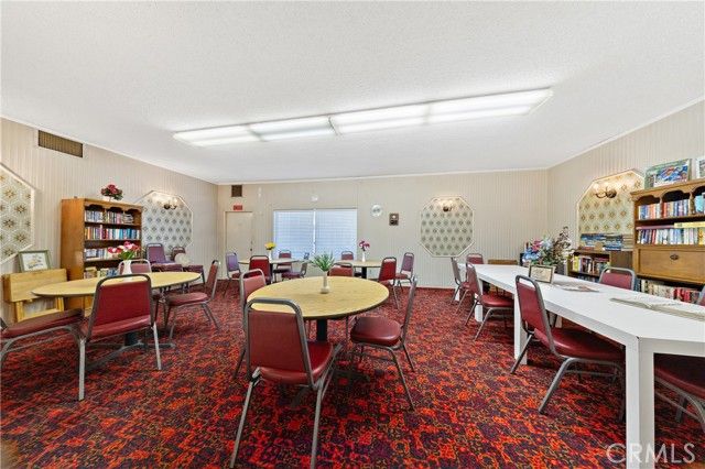 1895 W Devonshire Avenue 101, Hemet, CA 92545