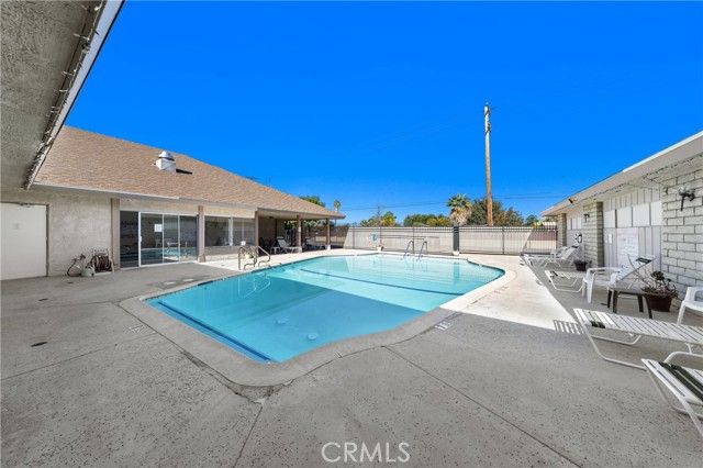 1895 W Devonshire Avenue 101, Hemet, CA 92545