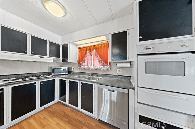 1895 W Devonshire Avenue 101, Hemet, CA 92545