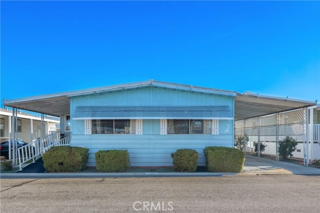 1895 W Devonshire Avenue 101, Hemet, CA 92545