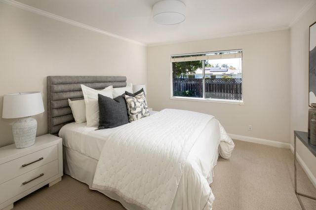 1740 Oak Avenue, Los Altos, CA 94024
