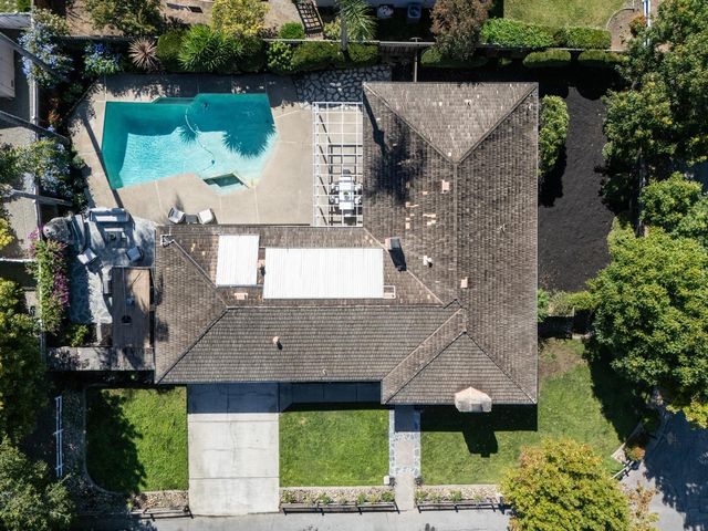 1740 Oak Avenue, Los Altos, CA 94024