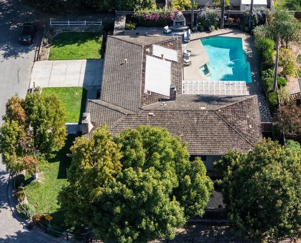 1740 Oak Avenue, Los Altos, CA 94024