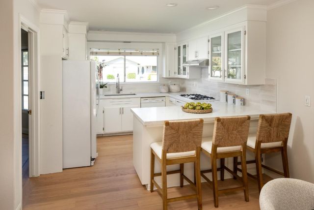 1740 Oak Avenue, Los Altos, CA 94024