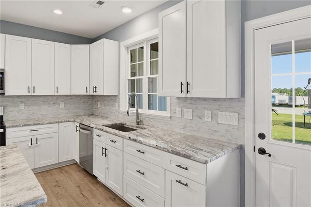263 Progress Lane, Yadkinville, NC 27055