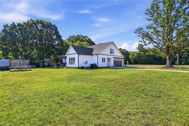 263 Progress Lane, Yadkinville, NC 27055
