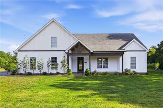 263 Progress Lane, Yadkinville, NC 27055