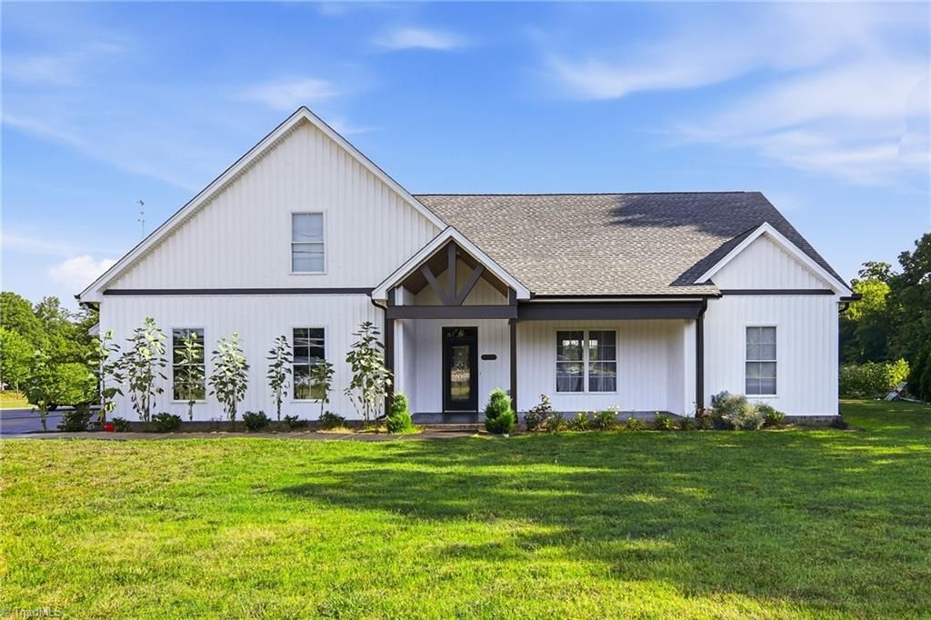 263 Progress Lane, Yadkinville, NC 27055