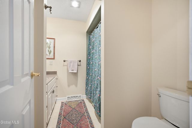 2448 Westminster Way, Niskayuna, NY 12309