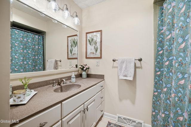 2448 Westminster Way, Niskayuna, NY 12309