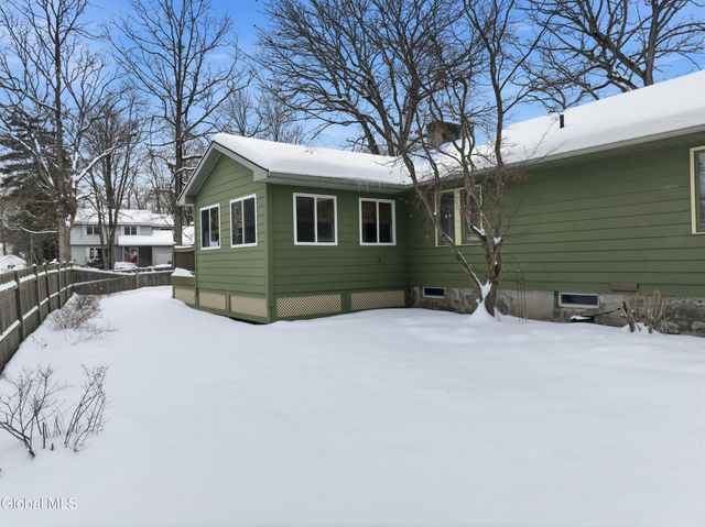 2448 Westminster Way, Niskayuna, NY 12309