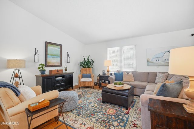 2448 Westminster Way, Niskayuna, NY 12309