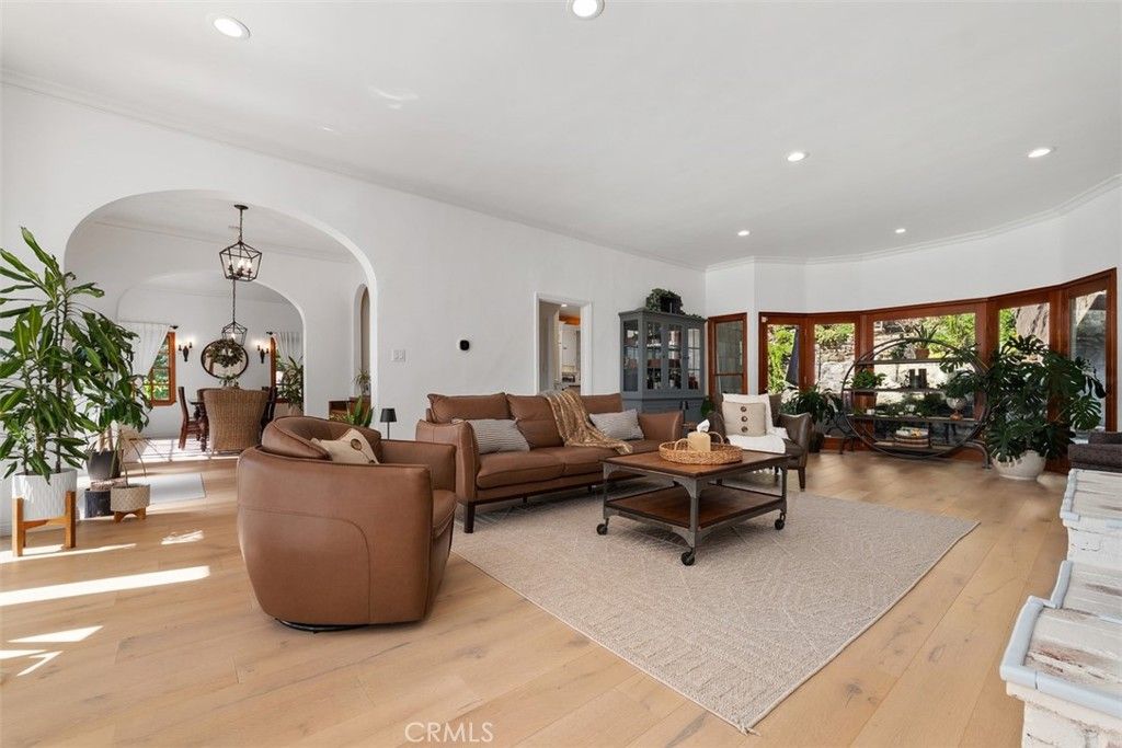 611 Country Club, Burbank, CA 91501 — exterior