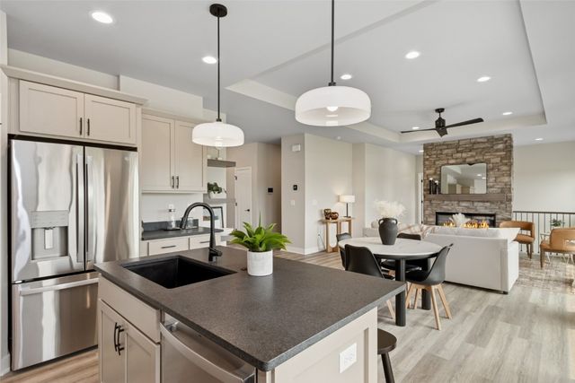 730 Chamberlin Lane, North Liberty, IA 52317