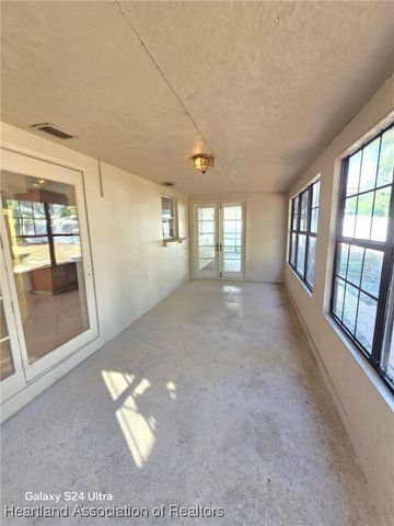 309 Sparrow Avenue, Sebring, FL 33870