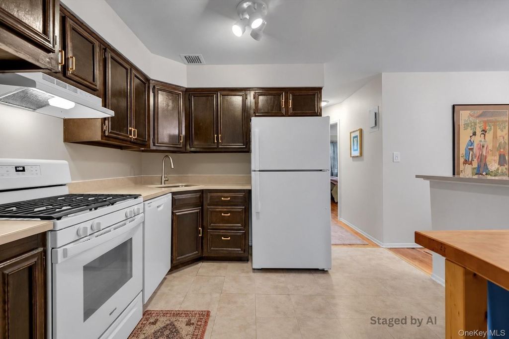 1634 Bell Boulevard, Bayside, NY 11360 — photo 4