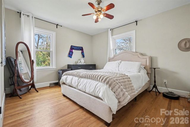 2233 Stonewood Drive, Charlotte, NC 28210