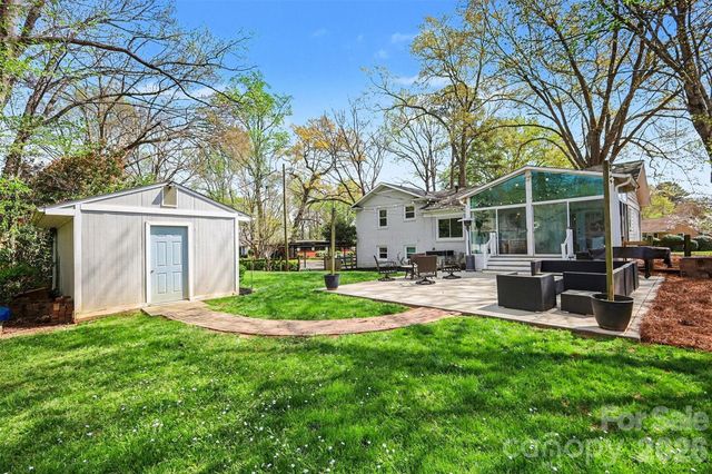 2233 Stonewood Drive, Charlotte, NC 28210