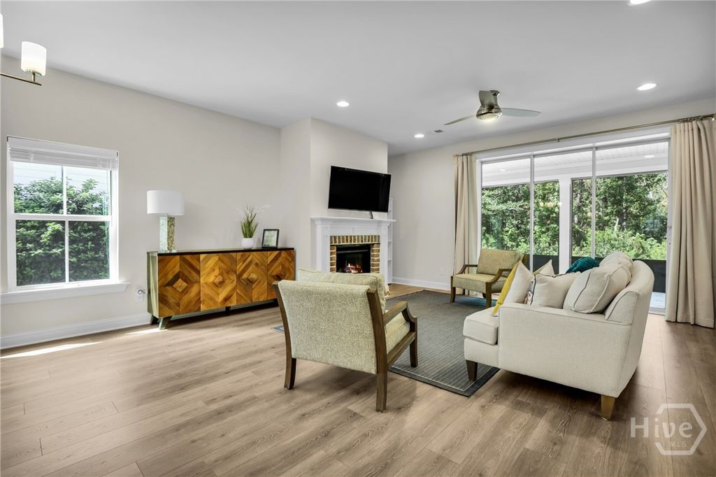 Image 13 of property listing at 125 Long Creek Lane, Richmond Hill, GA 31324