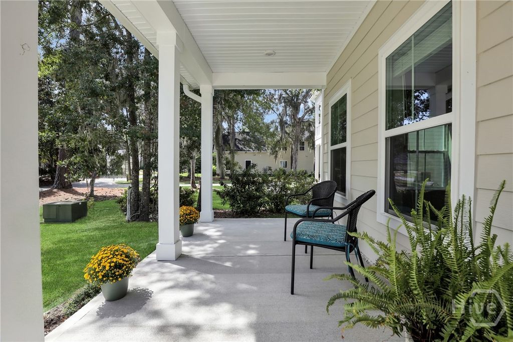 Image 4 of property listing at 125 Long Creek Lane, Richmond Hill, GA 31324