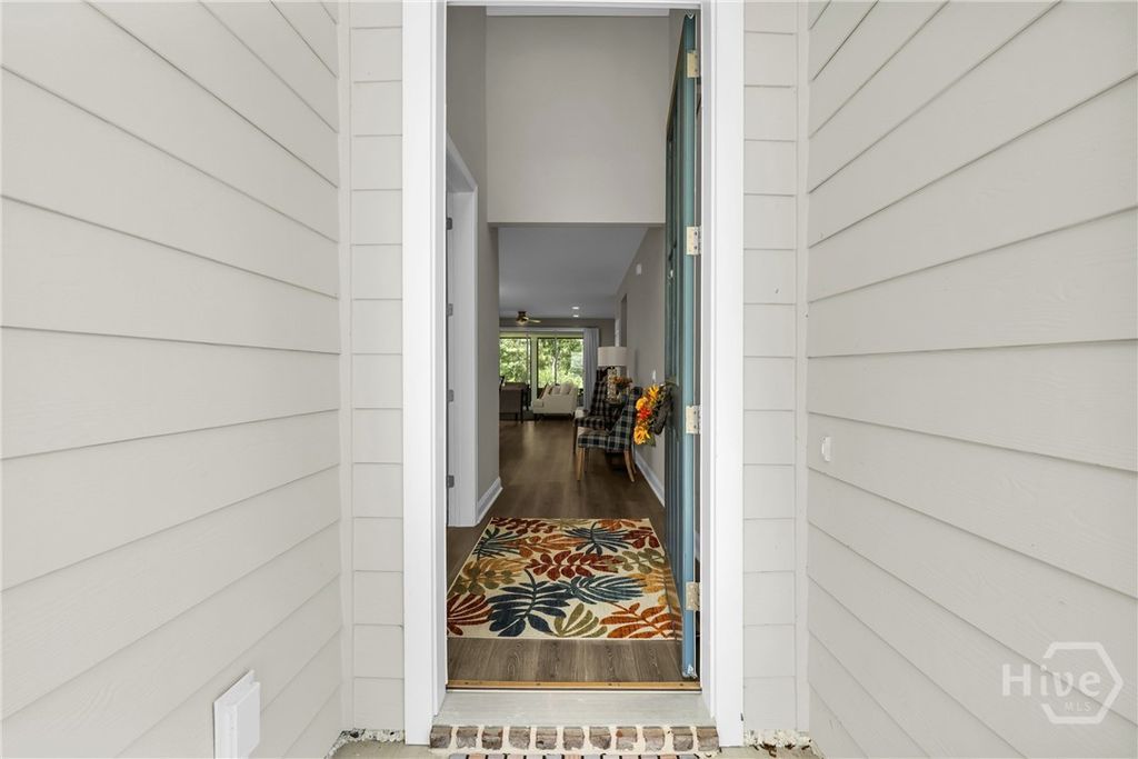 Image 5 of property listing at 125 Long Creek Lane, Richmond Hill, GA 31324
