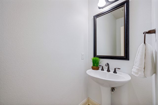 8100 Paisley, The Colony, TX 75056