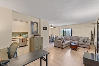 10 N Wood Ave 406, Linden City, NJ 07036