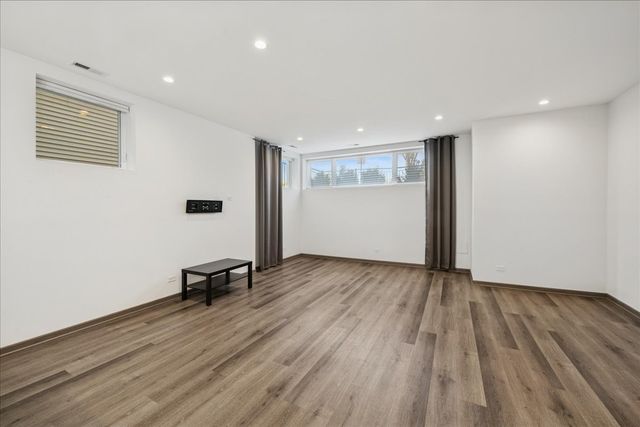 4321 N Cicero Avenue G, Chicago, IL 60641