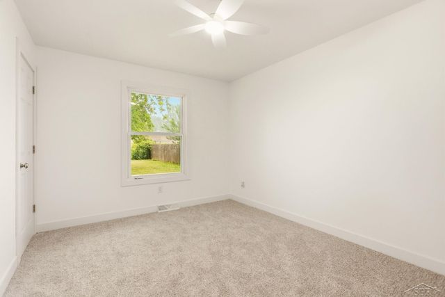 4621 S Wintergreen Drive, Saginaw, MI 48603
