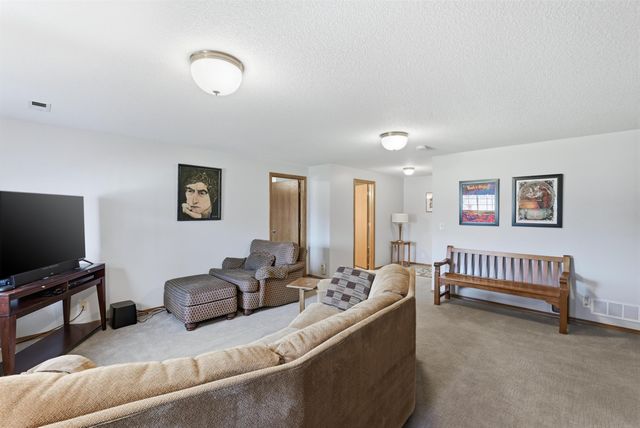 512 S Firefly St, Wichita, KS 67235