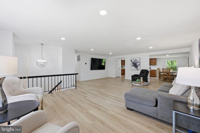 19213 WOOTTON AVE, Poolesville, MD 20837