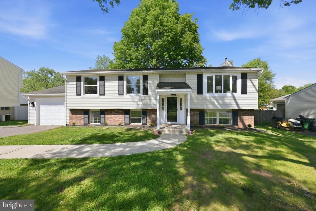 19213 WOOTTON AVE, Poolesville, MD 20837