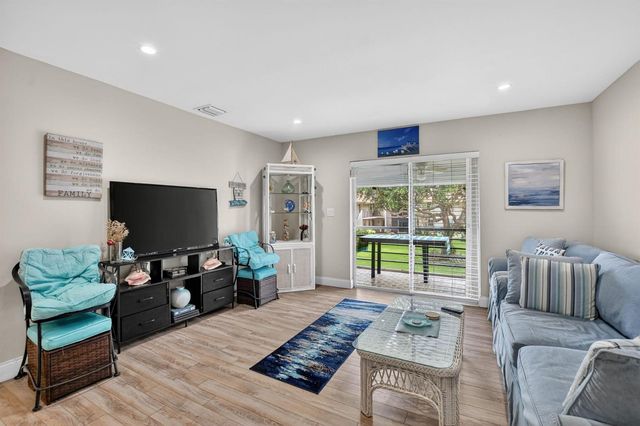 1050 NW 13th Street 281d, Boca Raton, FL 33486