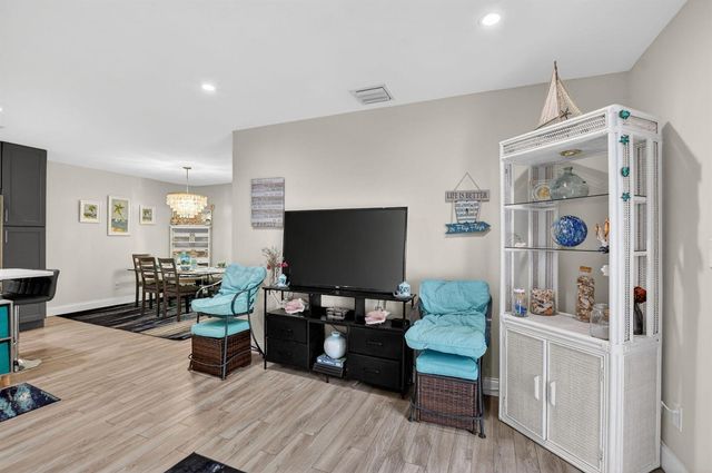 1050 NW 13th Street 281d, Boca Raton, FL 33486