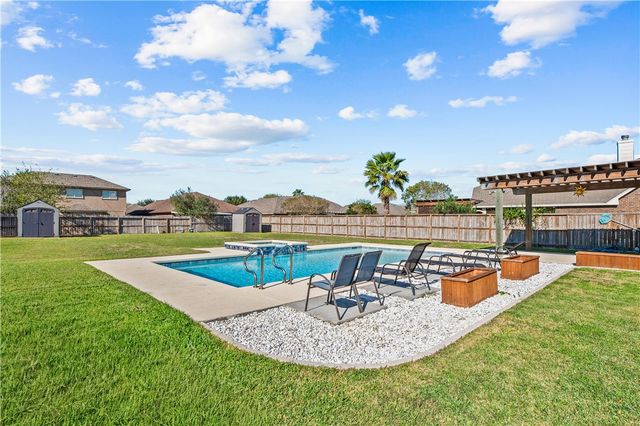 7533 Rancho Vista Blvd, Corpus Christi, TX 78414